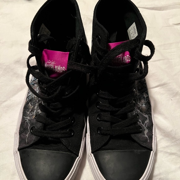 Tiny Tina’s Wonderlands Akedo Shoes - Picture 4 of 5